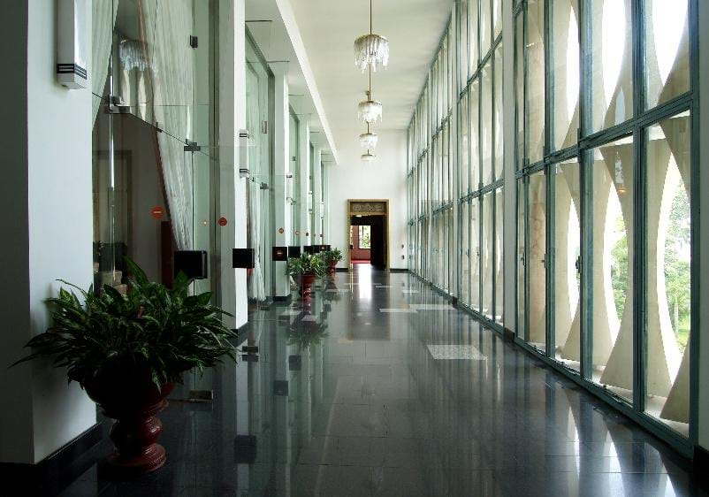 Hành lang trong Dinh